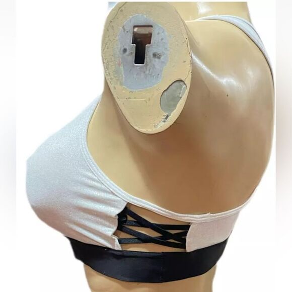 Victorias Secret The Player Unlined lace up sides Metallic silver Sport Bra M - Picture 3 of 3